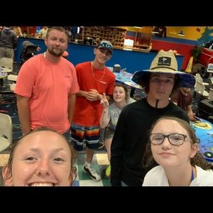 Meet your Posher, Johnathan